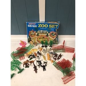 Vintage “Blue Box” Plastic 66+ Piece Zoo‎ Animals Enclosures Figures Hong Kong
